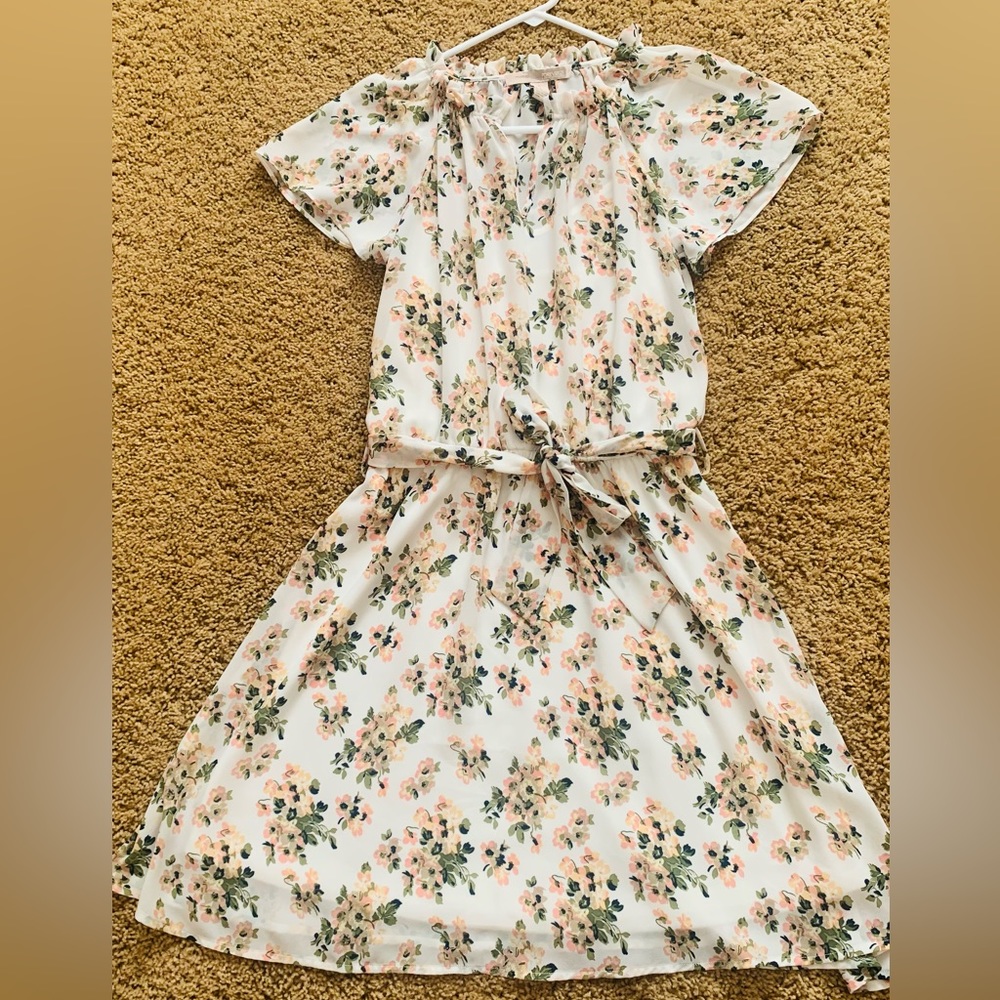 Forever 21 V neck  floral dress size:XS
